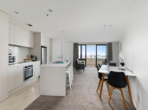 Beautiful Sky Tower View Home near K' Road w/ Free Parking